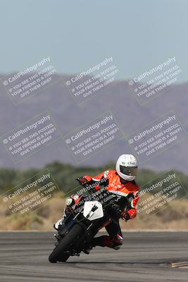 media/Oct-13-2025-Moto Forza (Mon) [[a66d839500]]/4-C Group/Session 3 (Turn 16)/